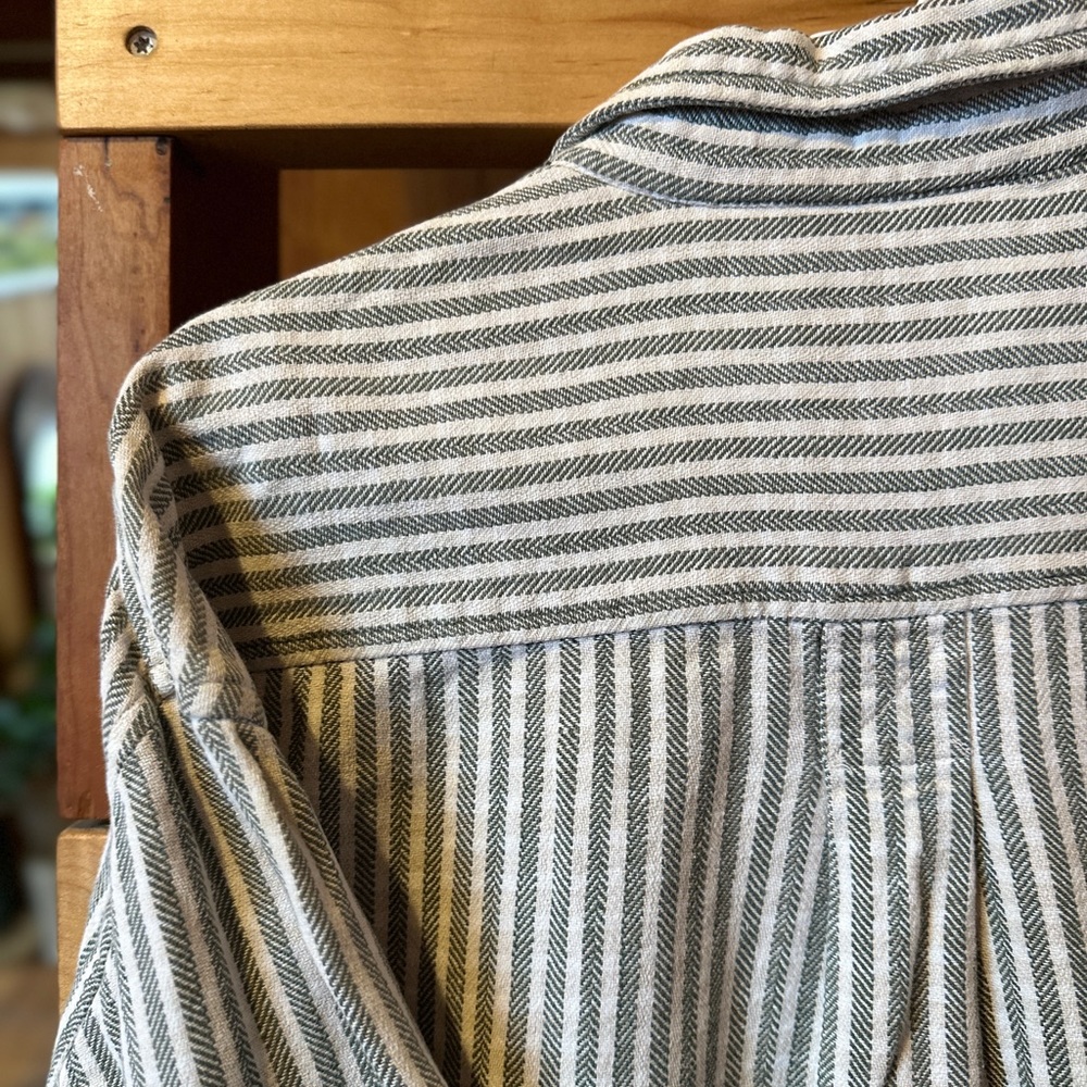 Vintage St. John’s bay herringbone button down long sleeve shirt  Authentic. - Picture 6 of 8